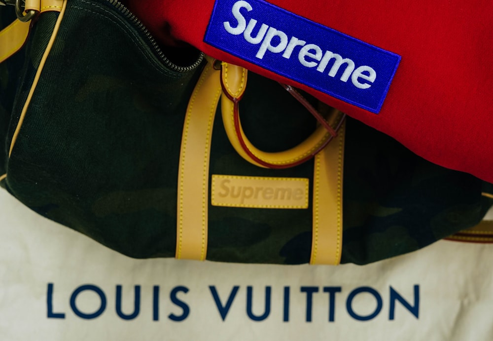 Supreme Supreme x Louis Vuitton Keepall Bandouliere Monogram Camo 45