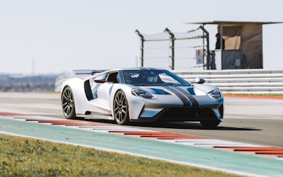 sports car on racetrack enjoying good cornering and sports car aesthetics with michelin pilot sports