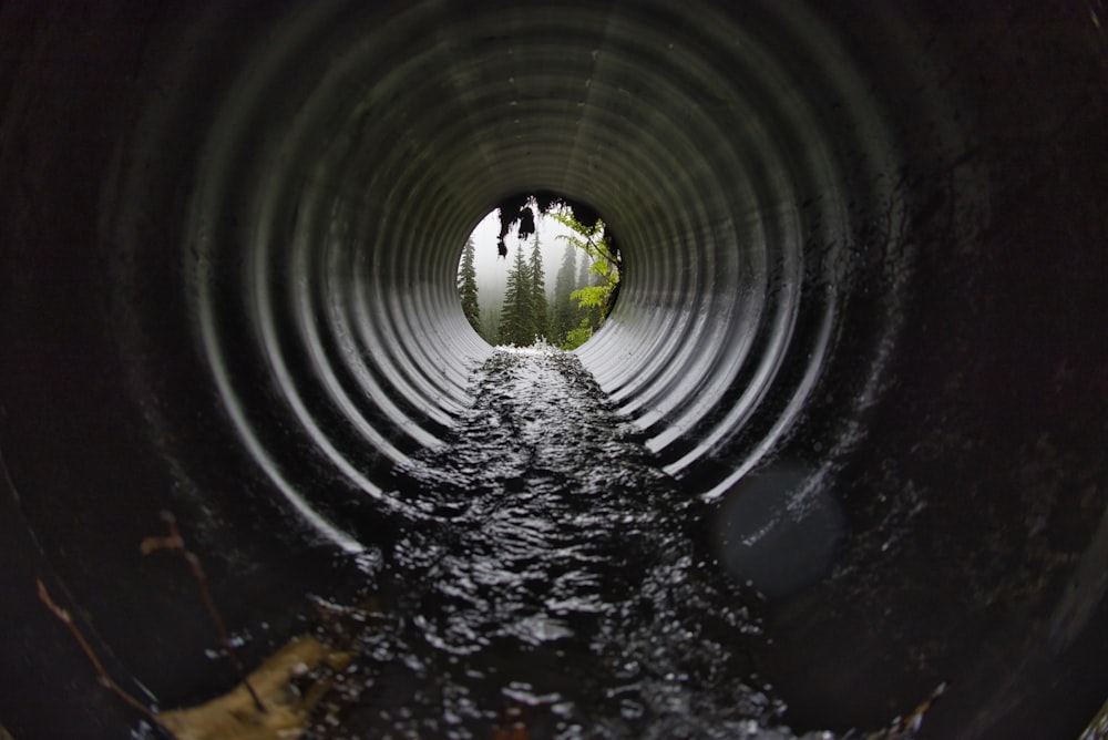 tunnel d’eau vide