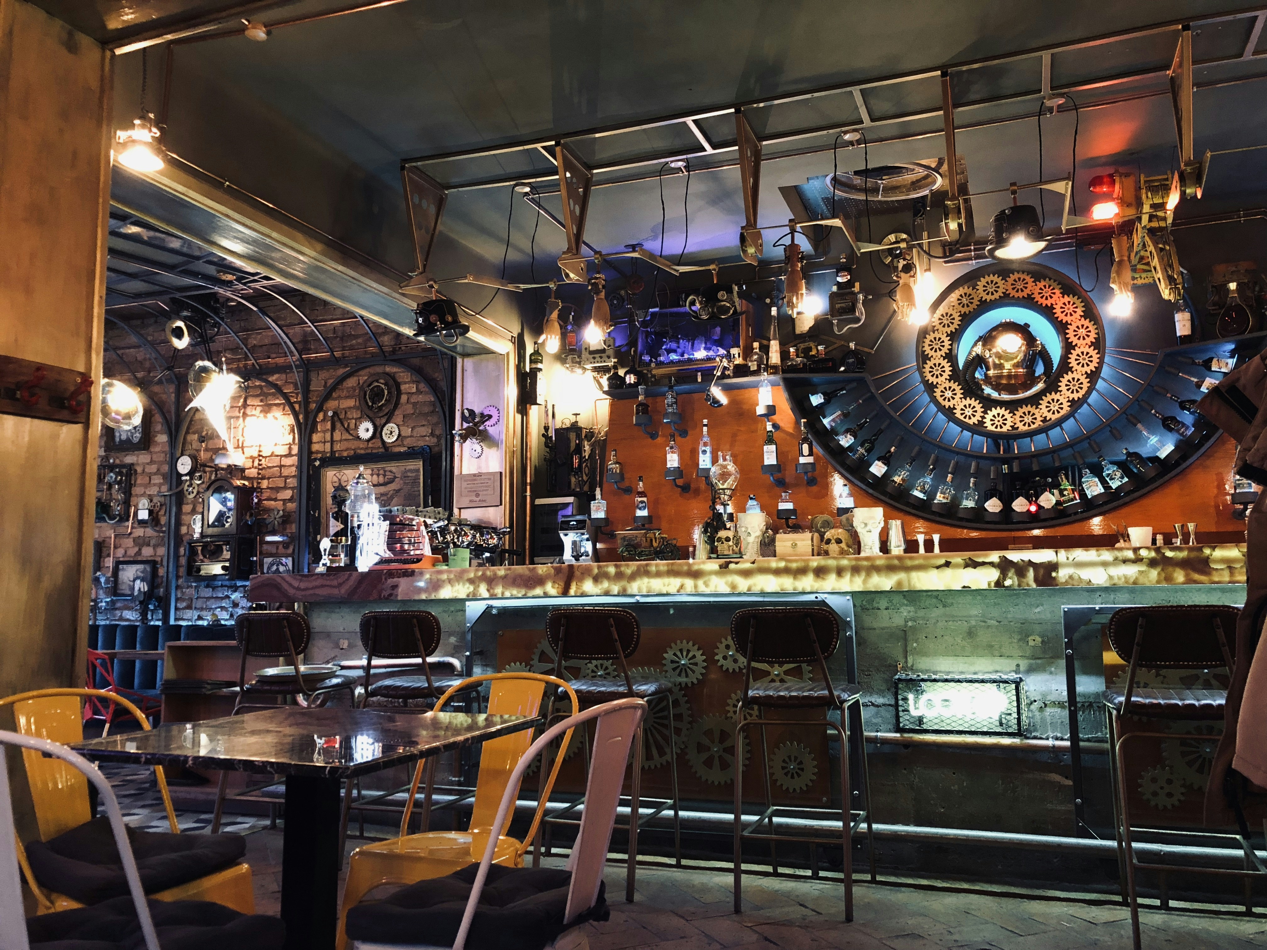 Установить паб. Интерьер пивного бара. Tap barrel pub, москва. Установить паб. Крафтовый бар.