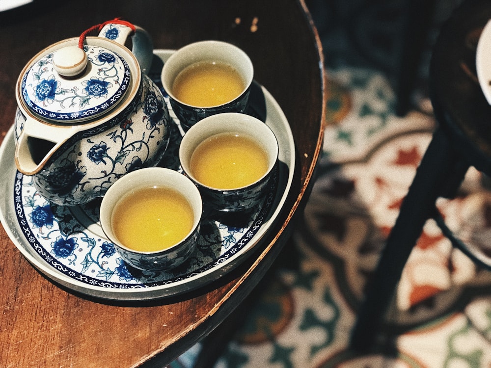 blue-and-white floral teapot set