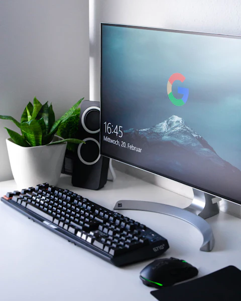 Dell UltraSharp U2723QE