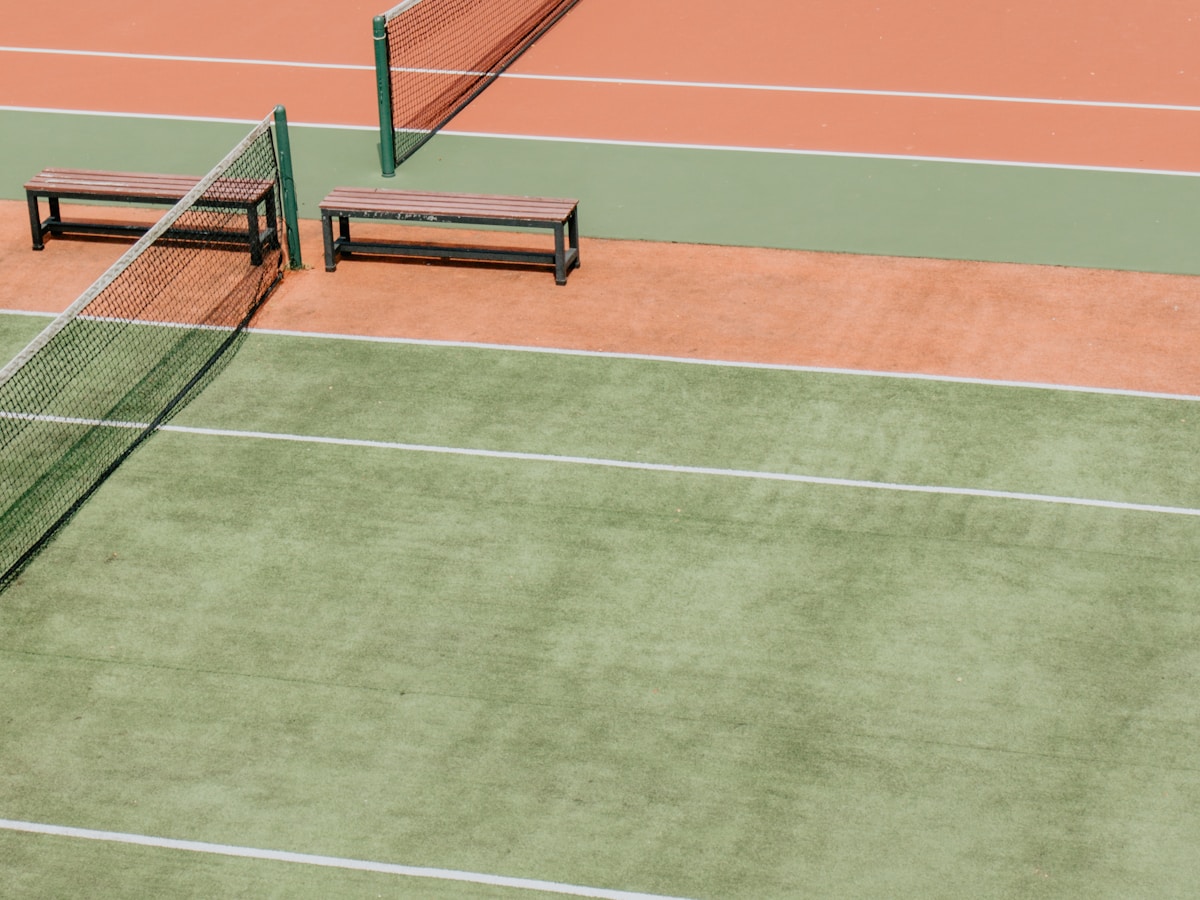 第一次打網球就上手:5步驟完整攻略