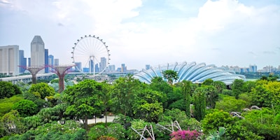 A panoramic view of Singapore’s skyline symbolizing opportunity and growth for cross-border SMEs.