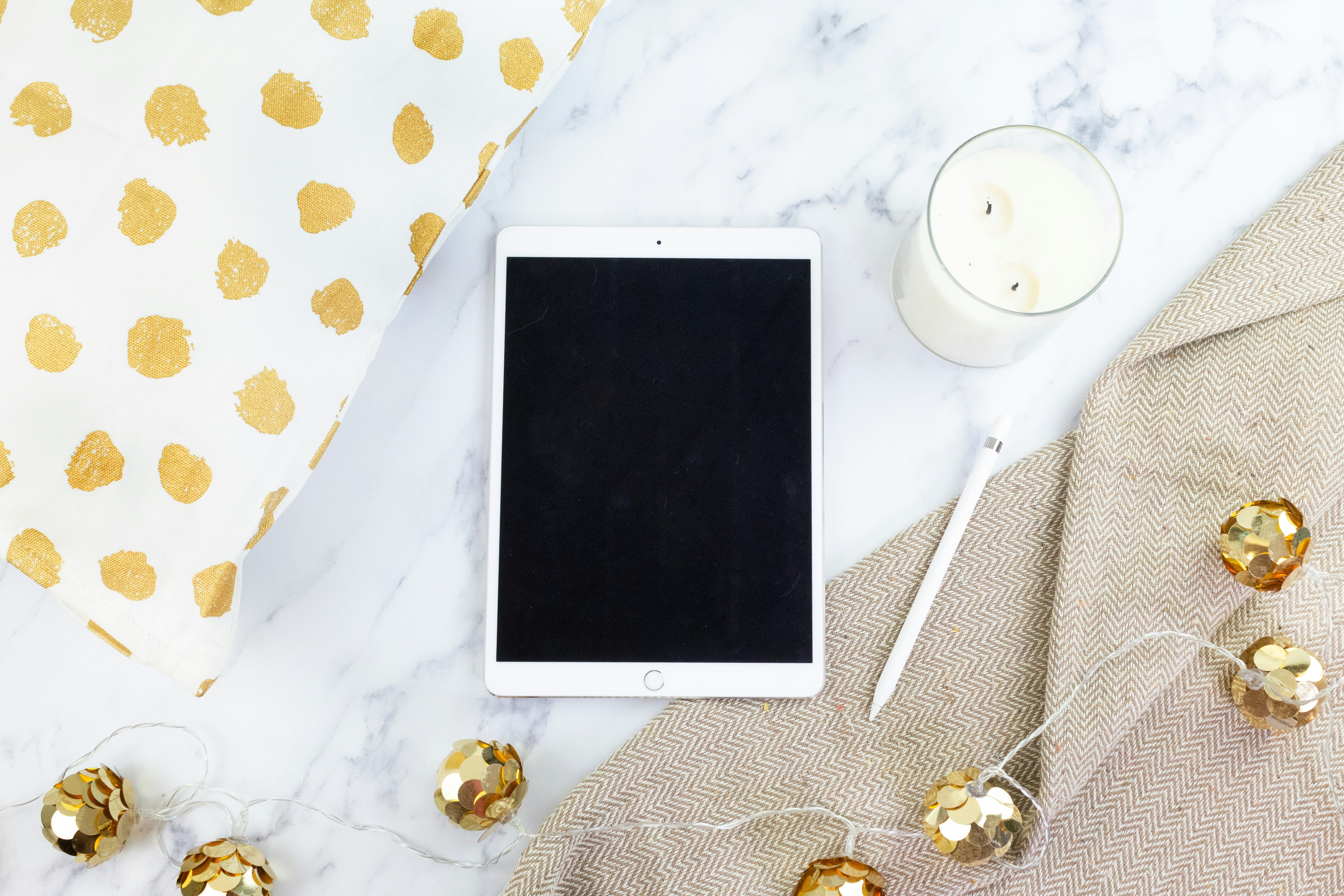 华强北智能手环耳机二合一测评，时尚与科技的完美融合