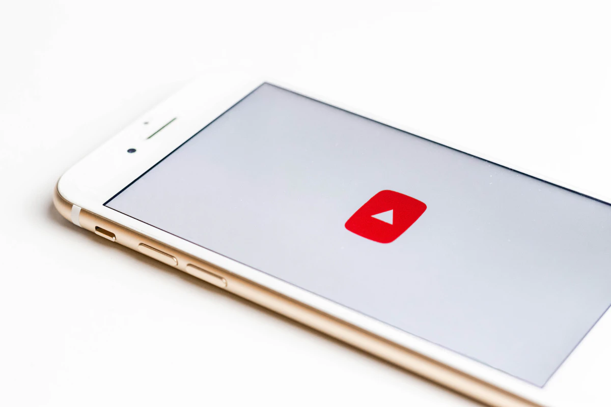 Smart TV exibindo plataforma de streaming