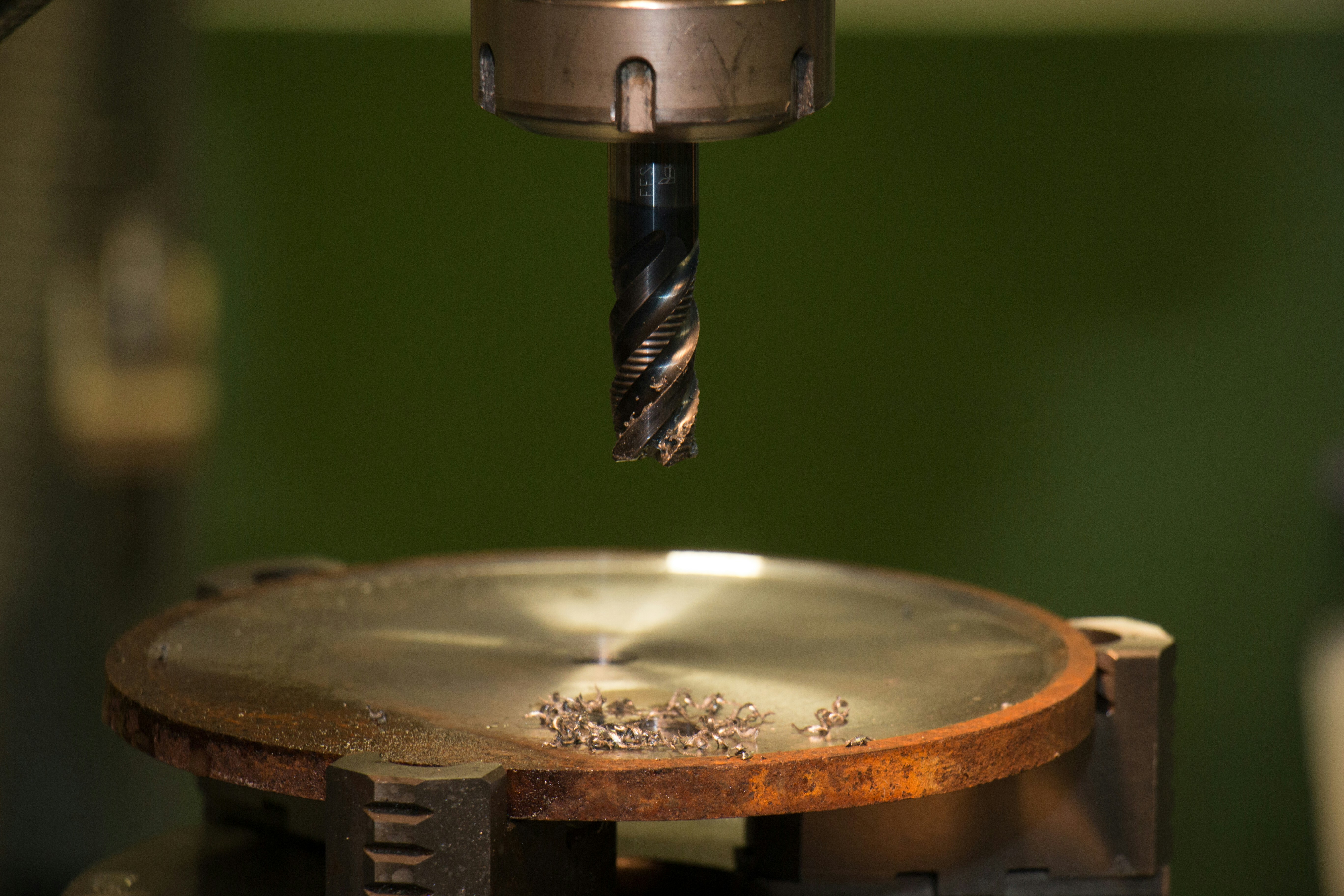 Table industrielle en acier