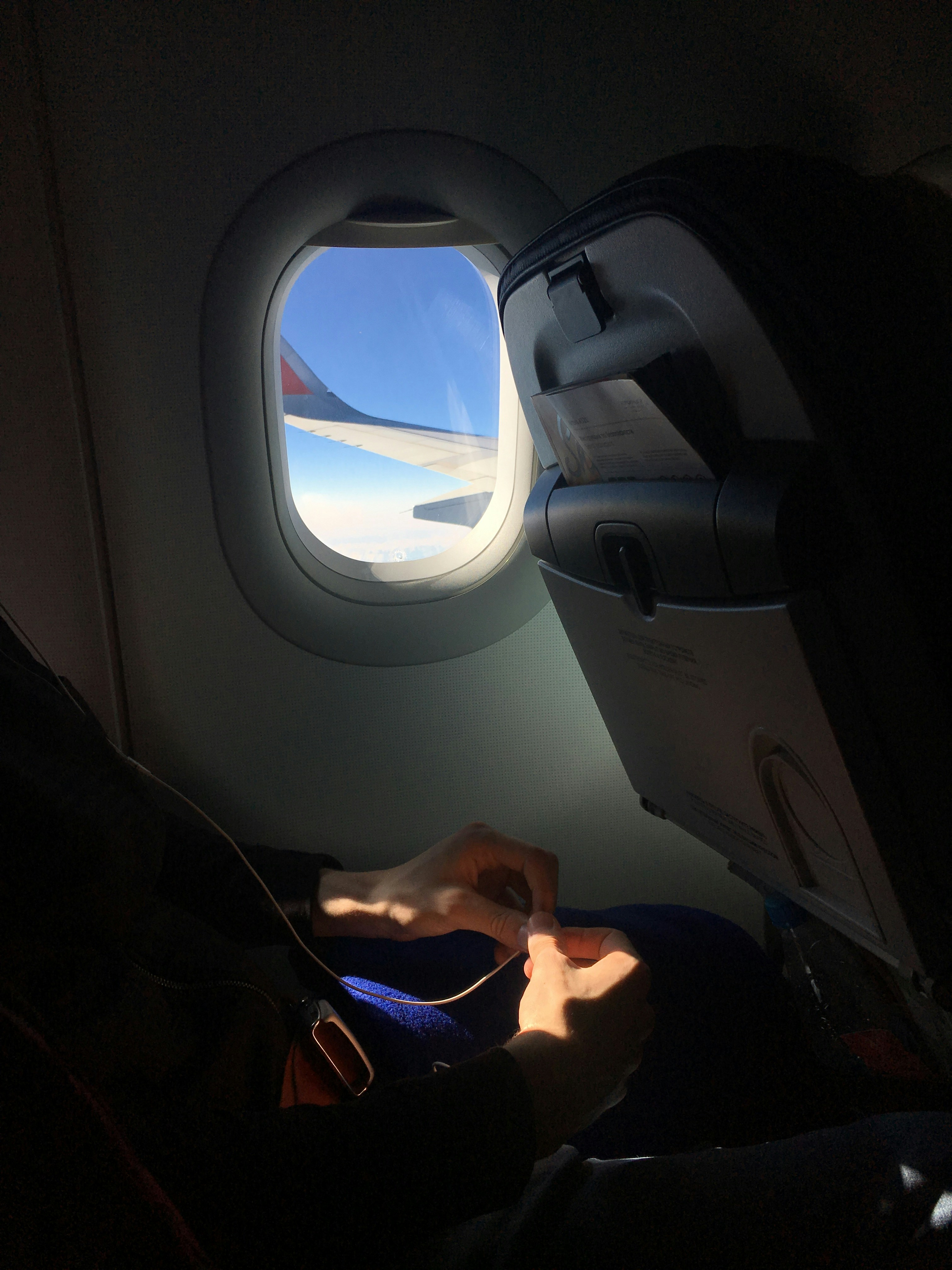 Master the Skies: Your Guide to the Best Way to Sleep on an Airplane