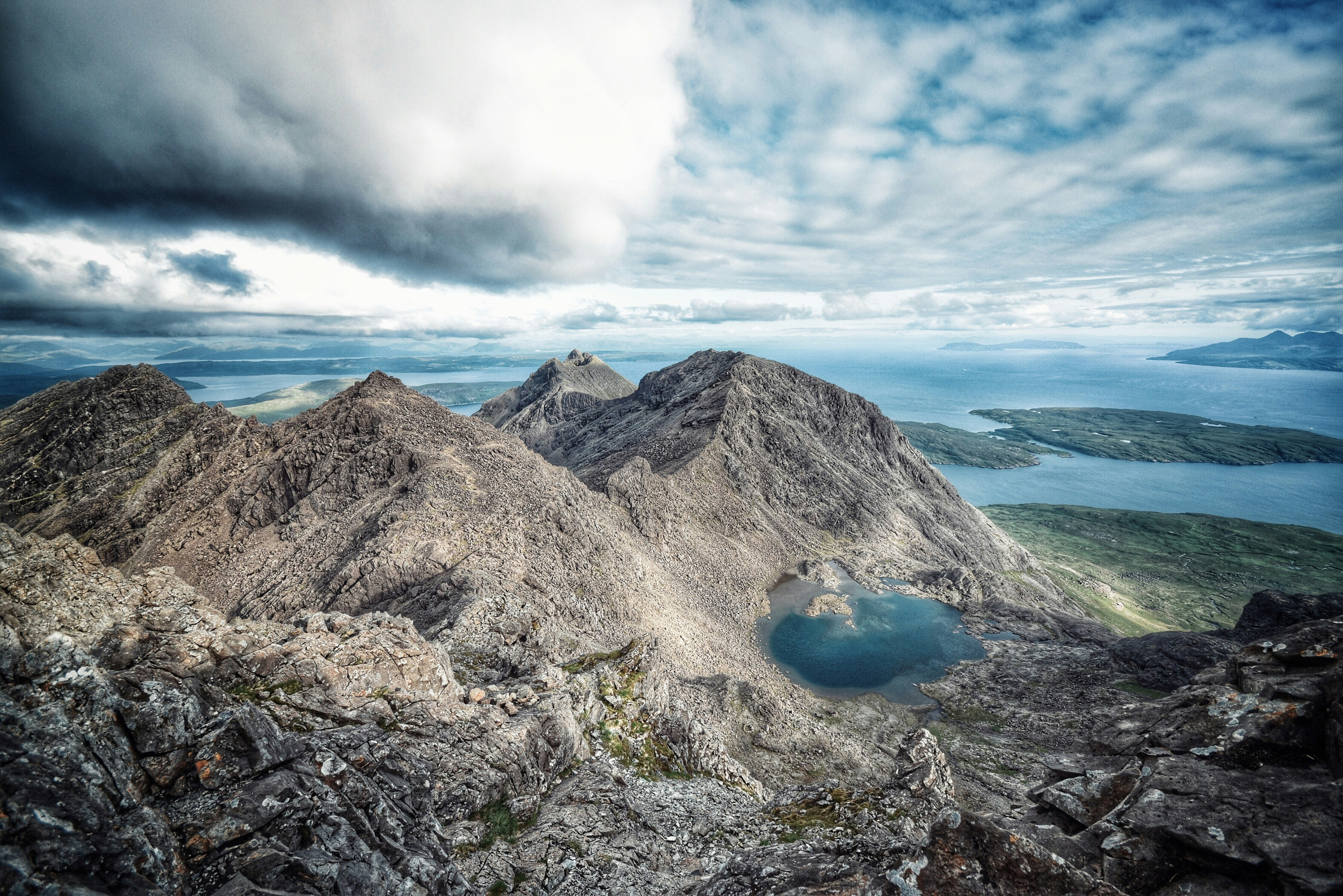 Photo by tomasrobertson