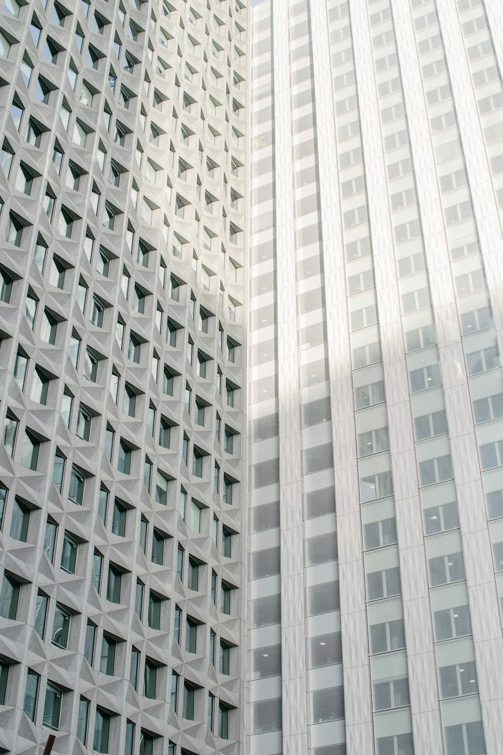 closeup photo of white building