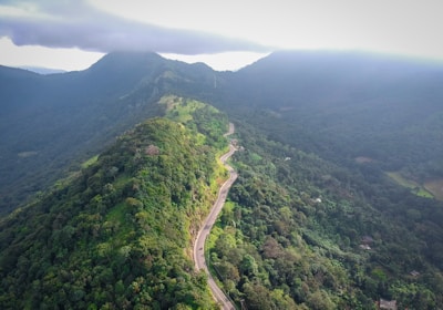 Sri Lanka Rundreisen Hochland Berglandschaft