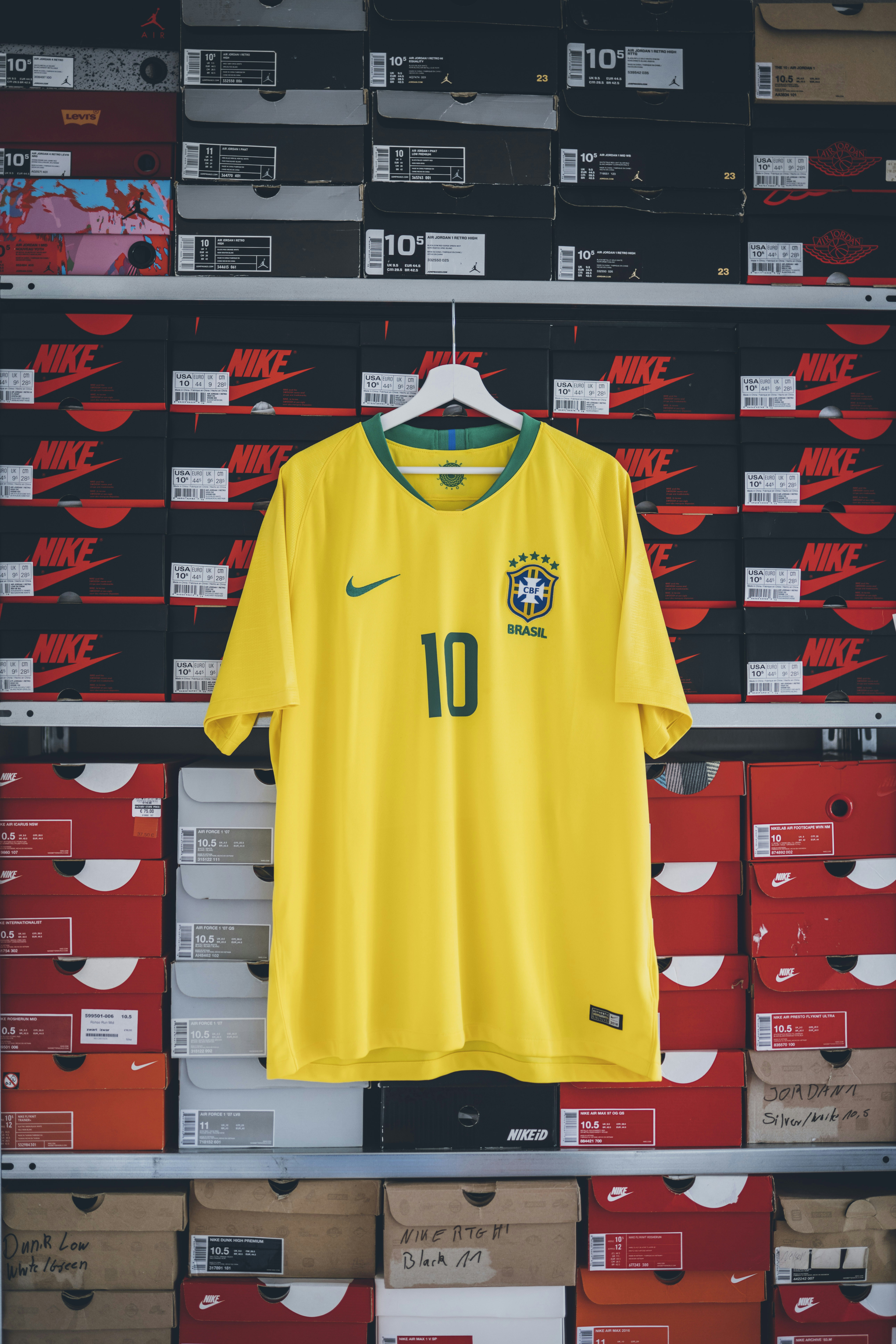 yellow nike soccer jersey