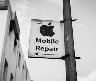 mobile repair signage