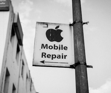 mobile repair signage