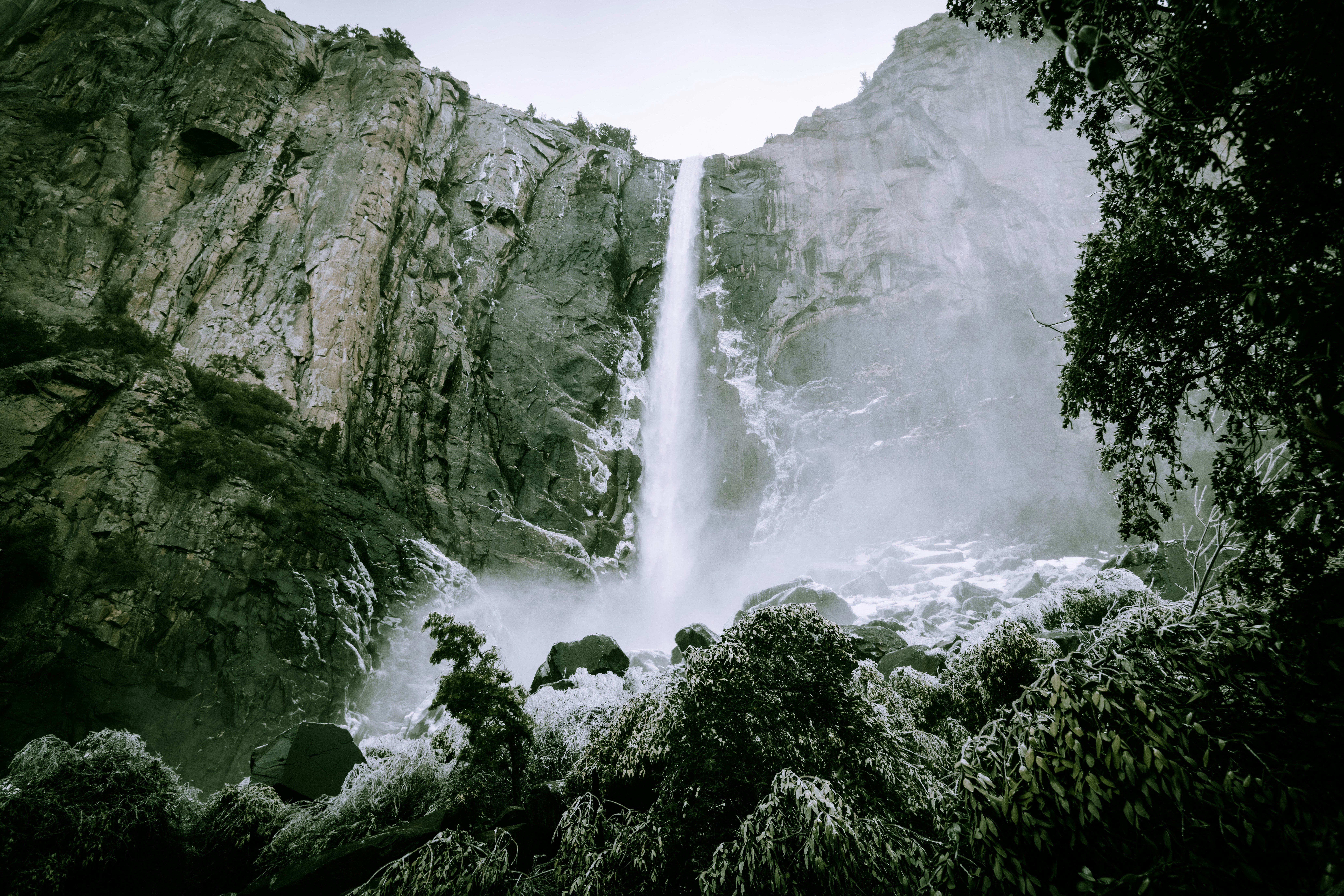 Yosemite National Park Bridalveil Fall Photo Free Yosemite Image On Unsplash