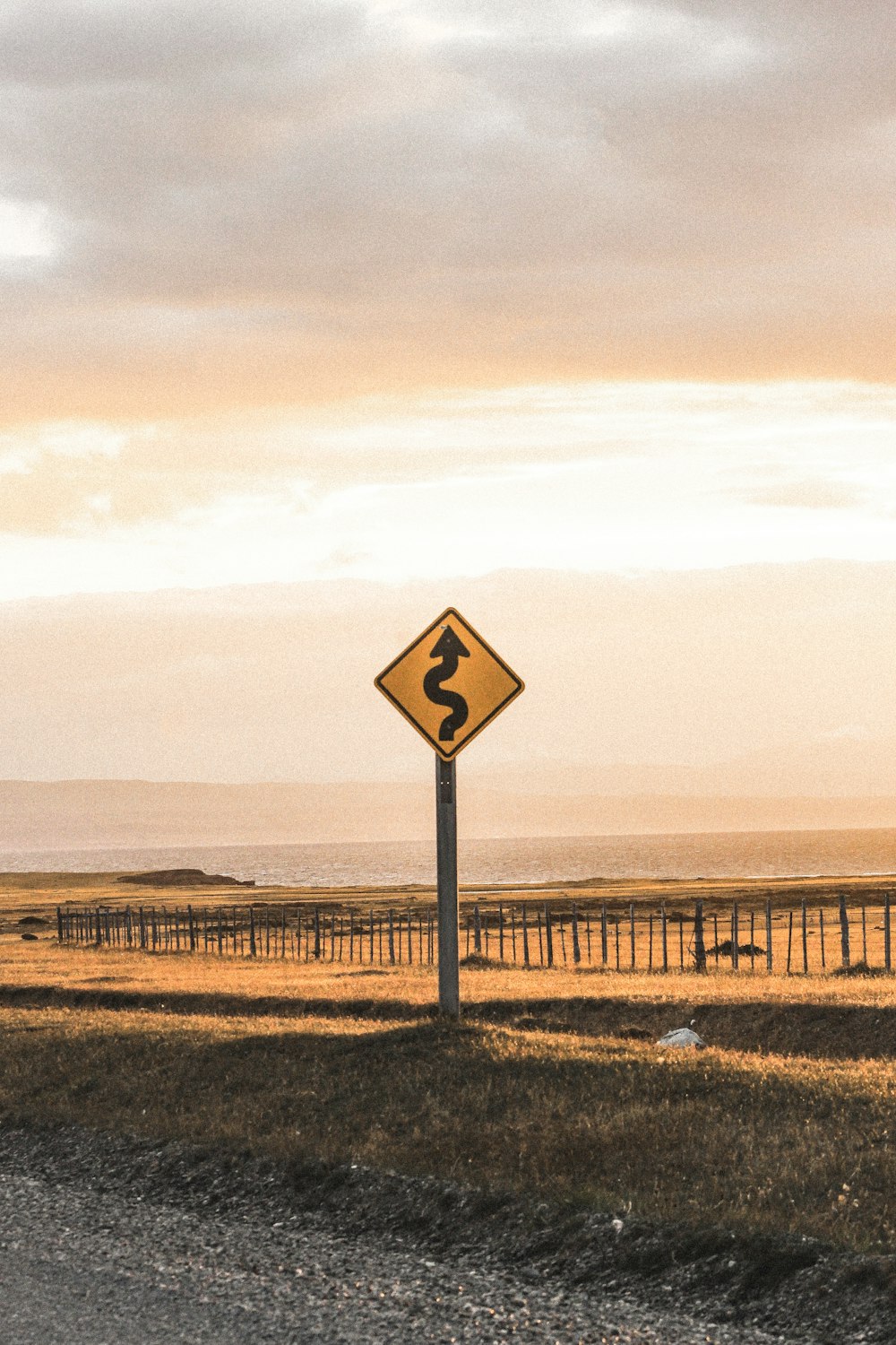 road sign during daytime