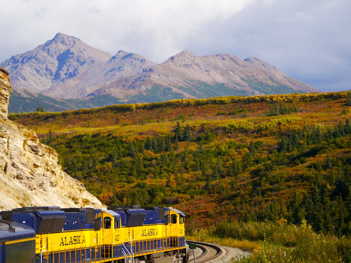 Alaska glacier and mountain scenery