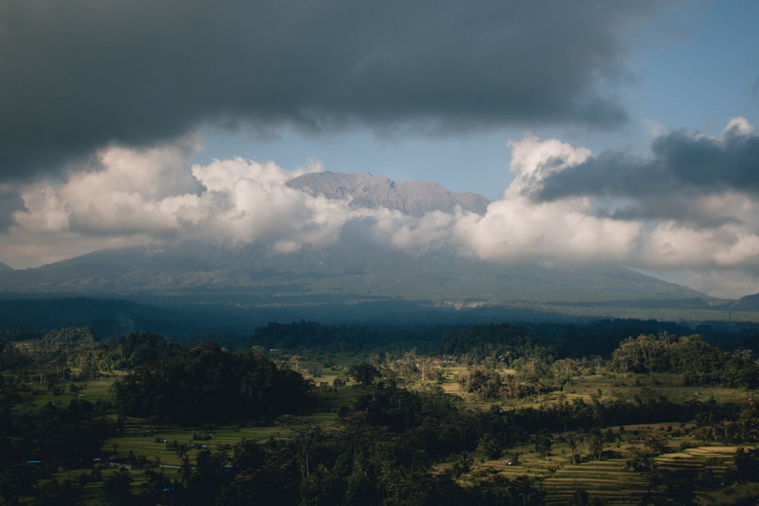Mount Agung Eruption Halts 47 International