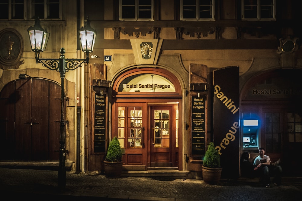 closed restaurant door