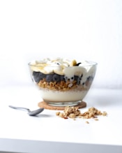 Health Vibes - healthy snacks that  taste like dessert, like a Ricotta fruit parfait