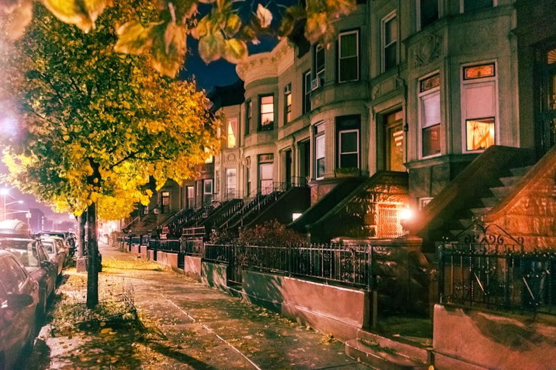 Calle de Brooklyn de noche
