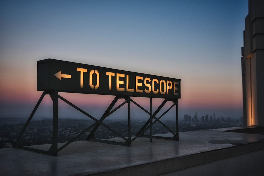 to telescope signage