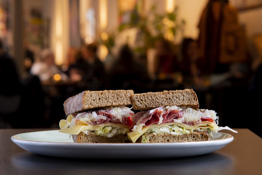 sandwich on white ceramic plate