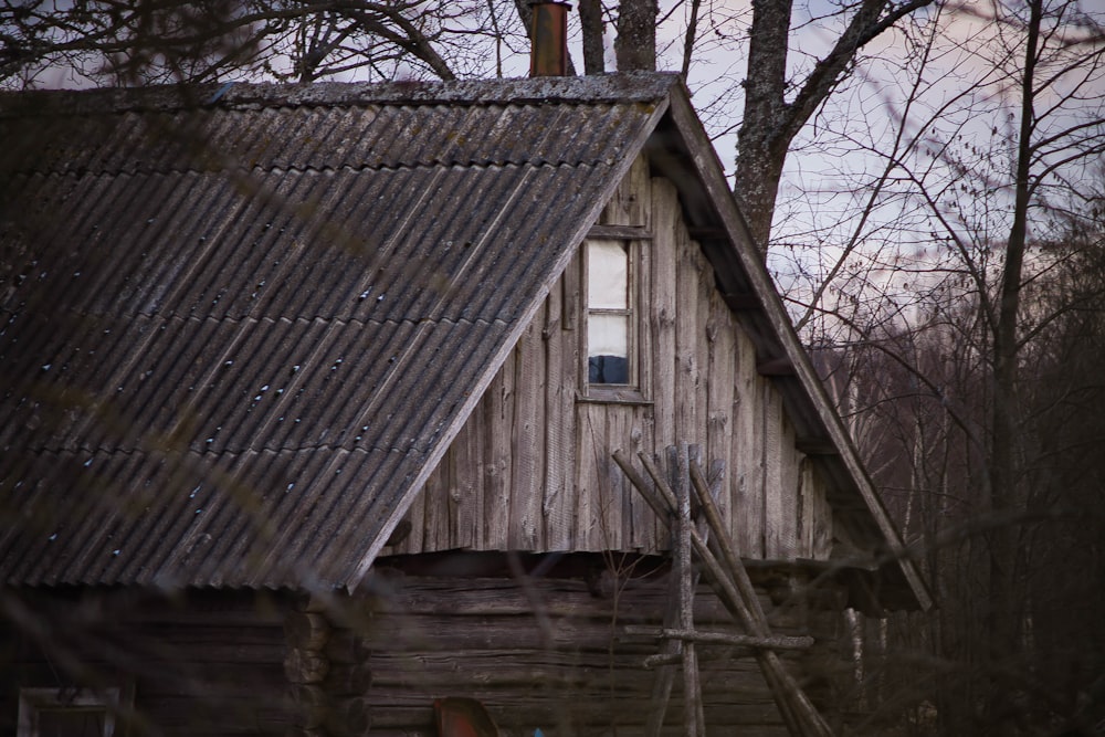 wooden cabin