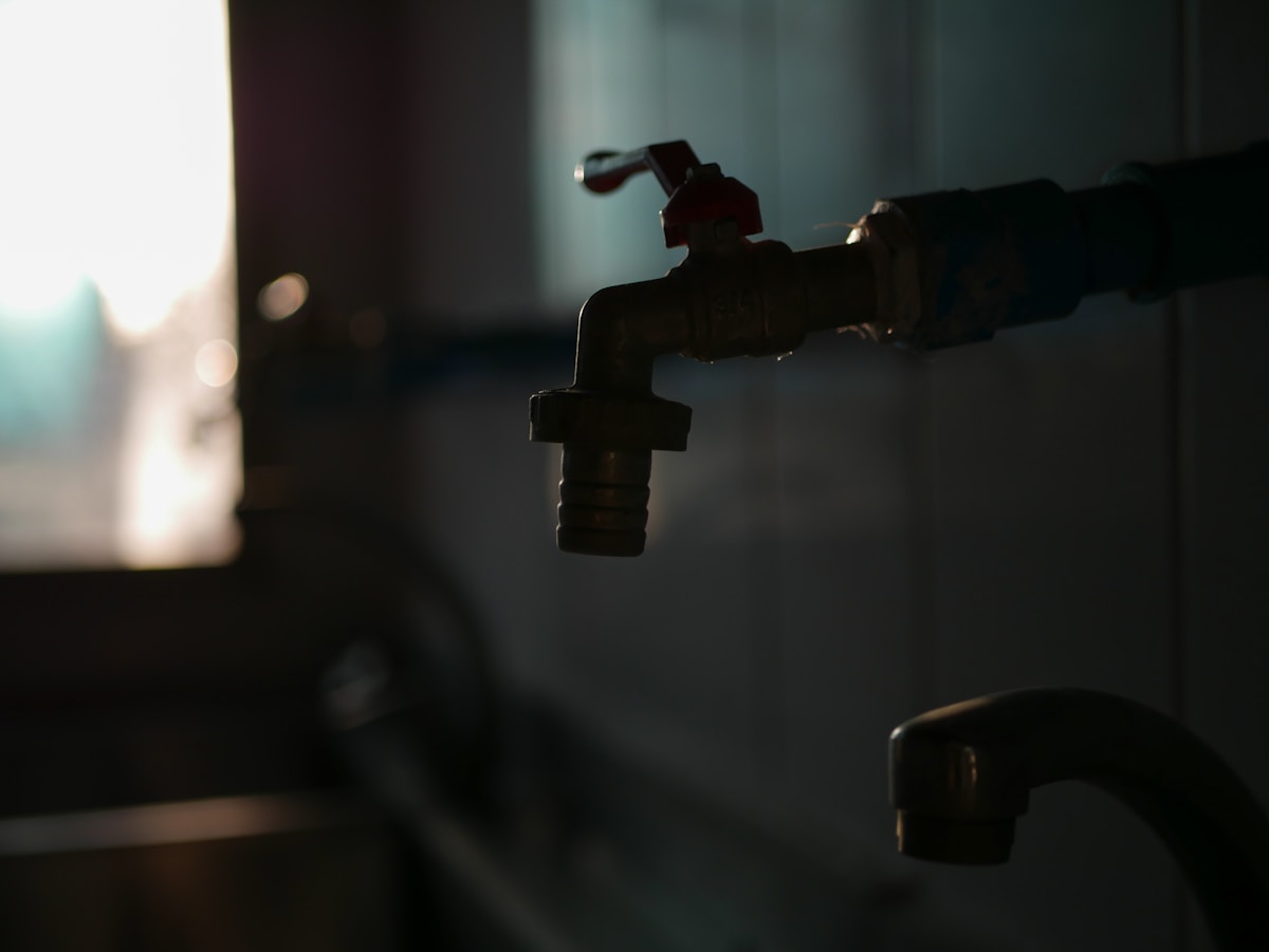 Plumber in Hawaiian Gardens, by California