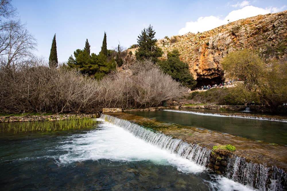 waterfall during daytime