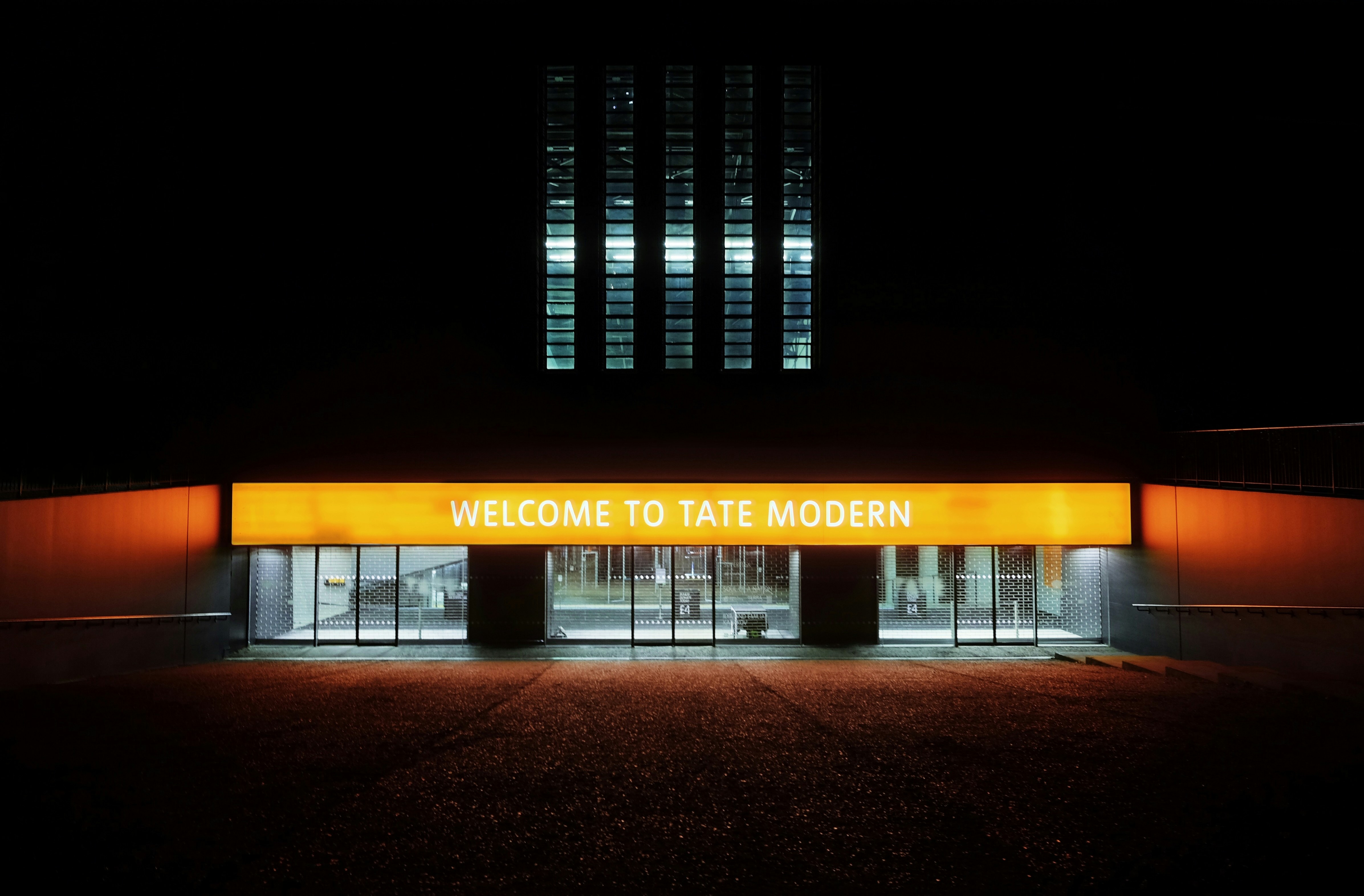 welcome to tate modern building