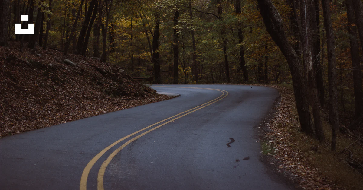 Black road path photo – Free Grey Image on Unsplash