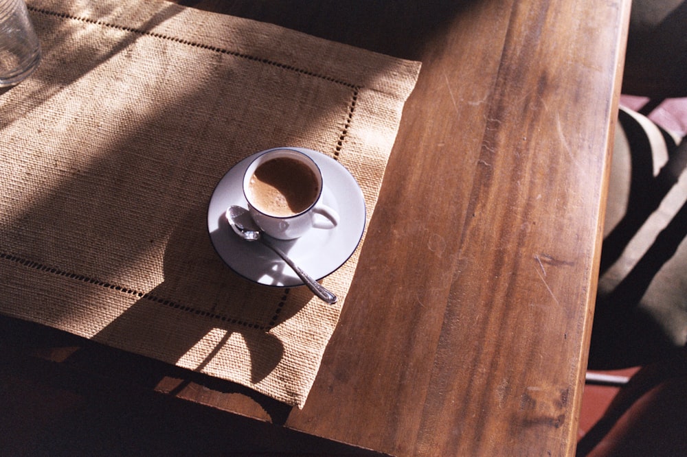 ceramic cup with full filled liquid