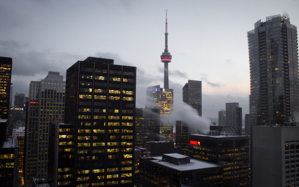 CN Tower durante el día