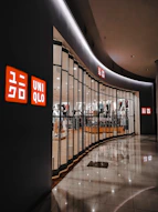 photo of Uniqlo store