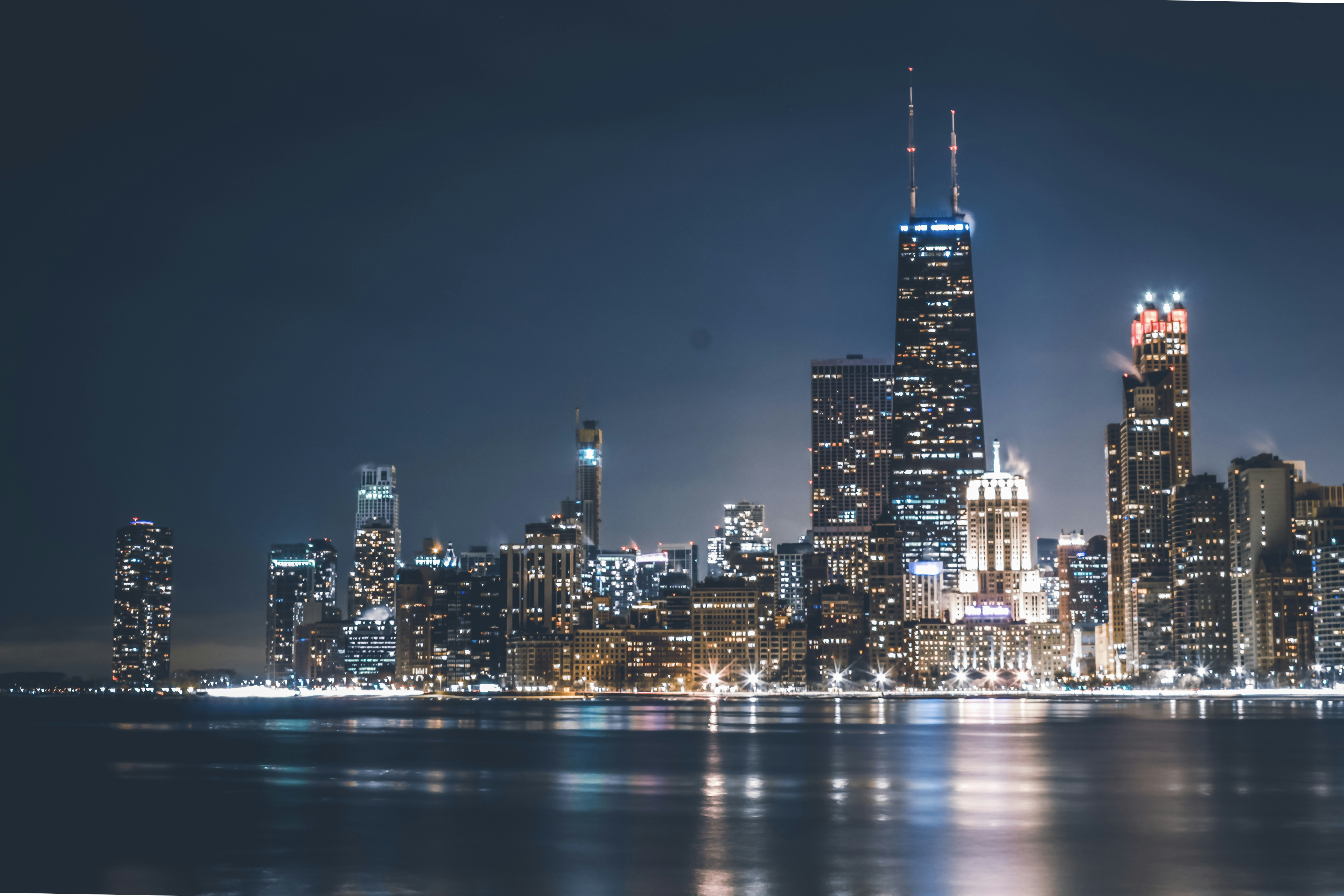 city buildings under blue sky, 
