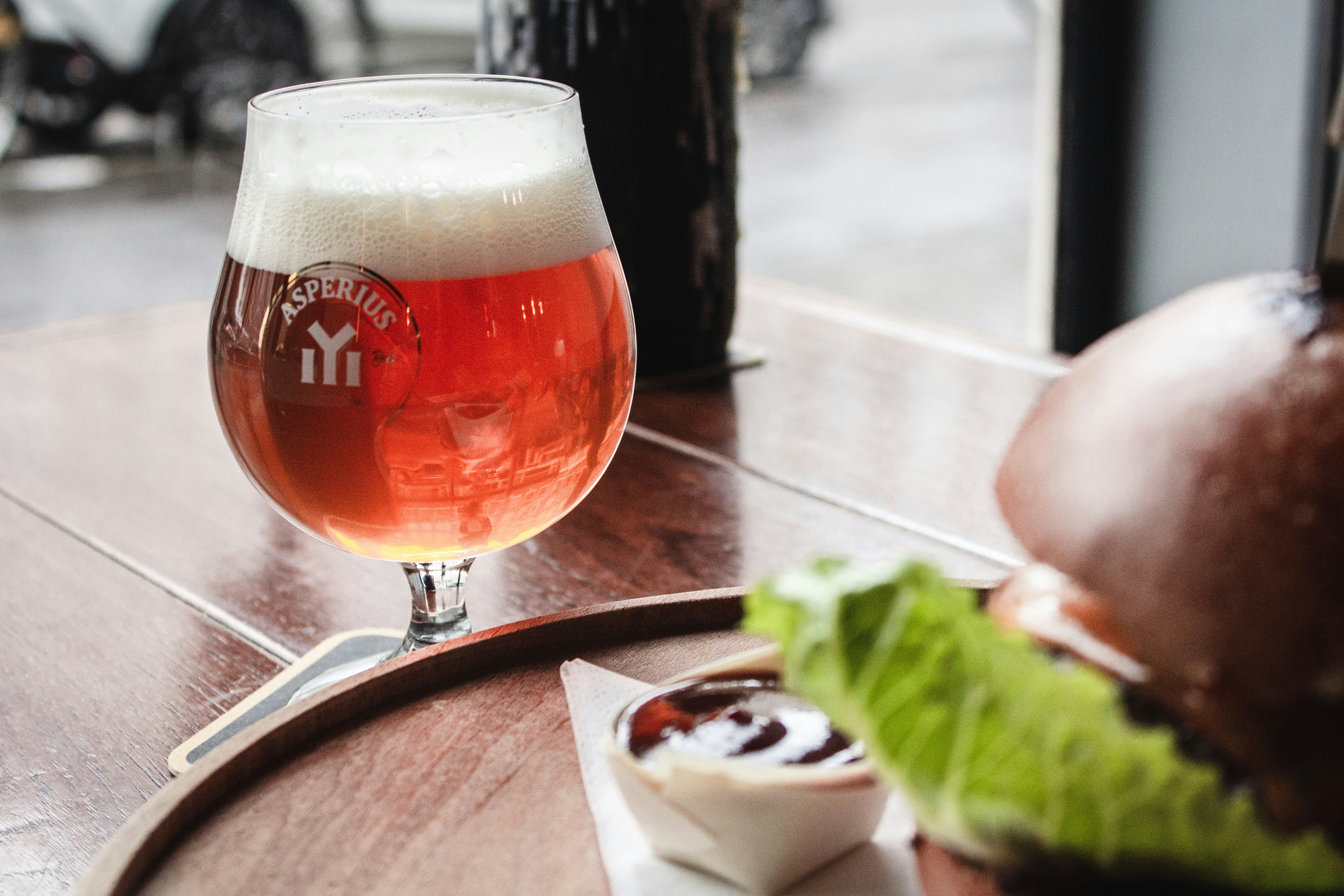 【備忘録レビュー】クアラルンプールでクラフトビールを飲めるお店（タップルーム & バー）