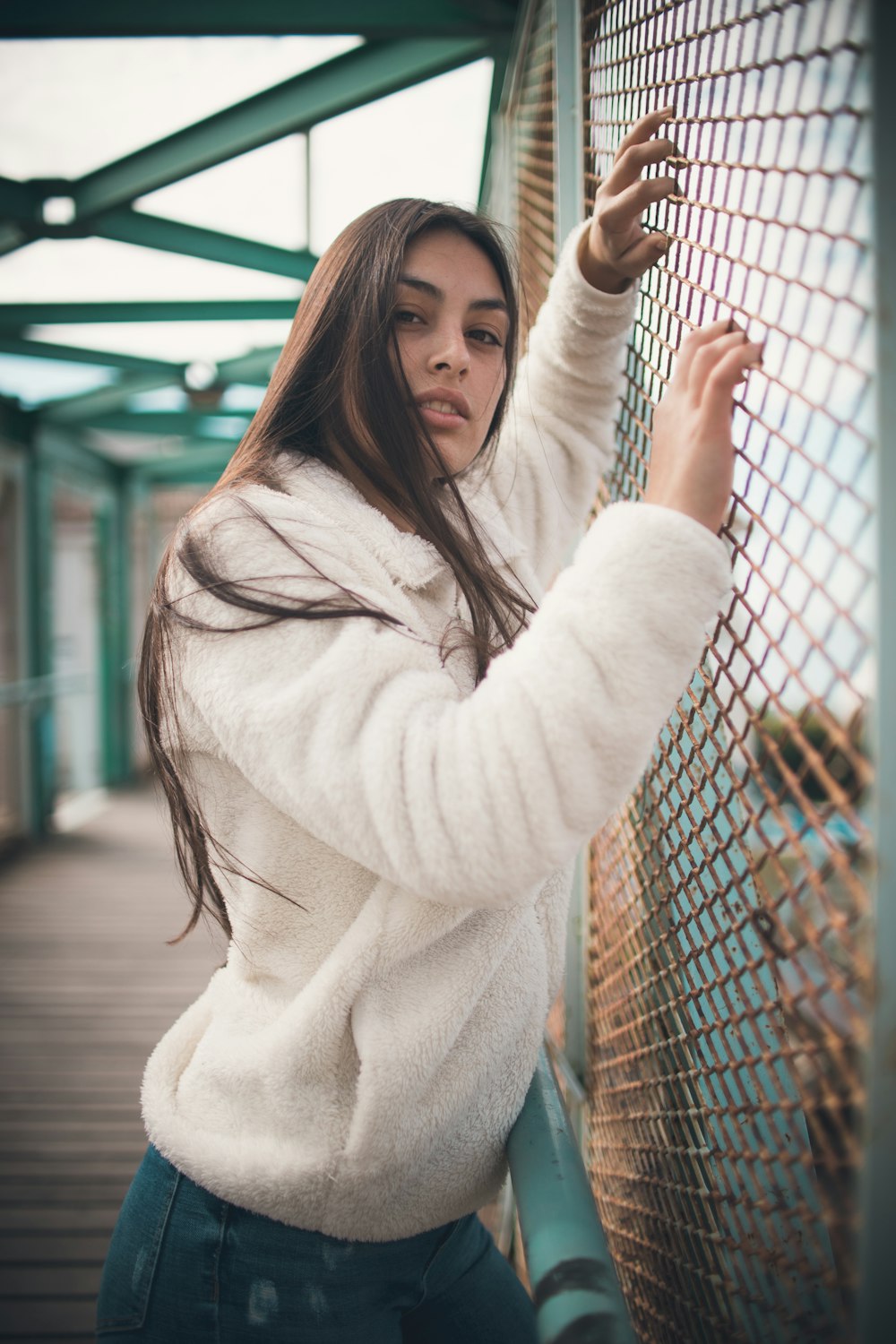 woman wearing white caot