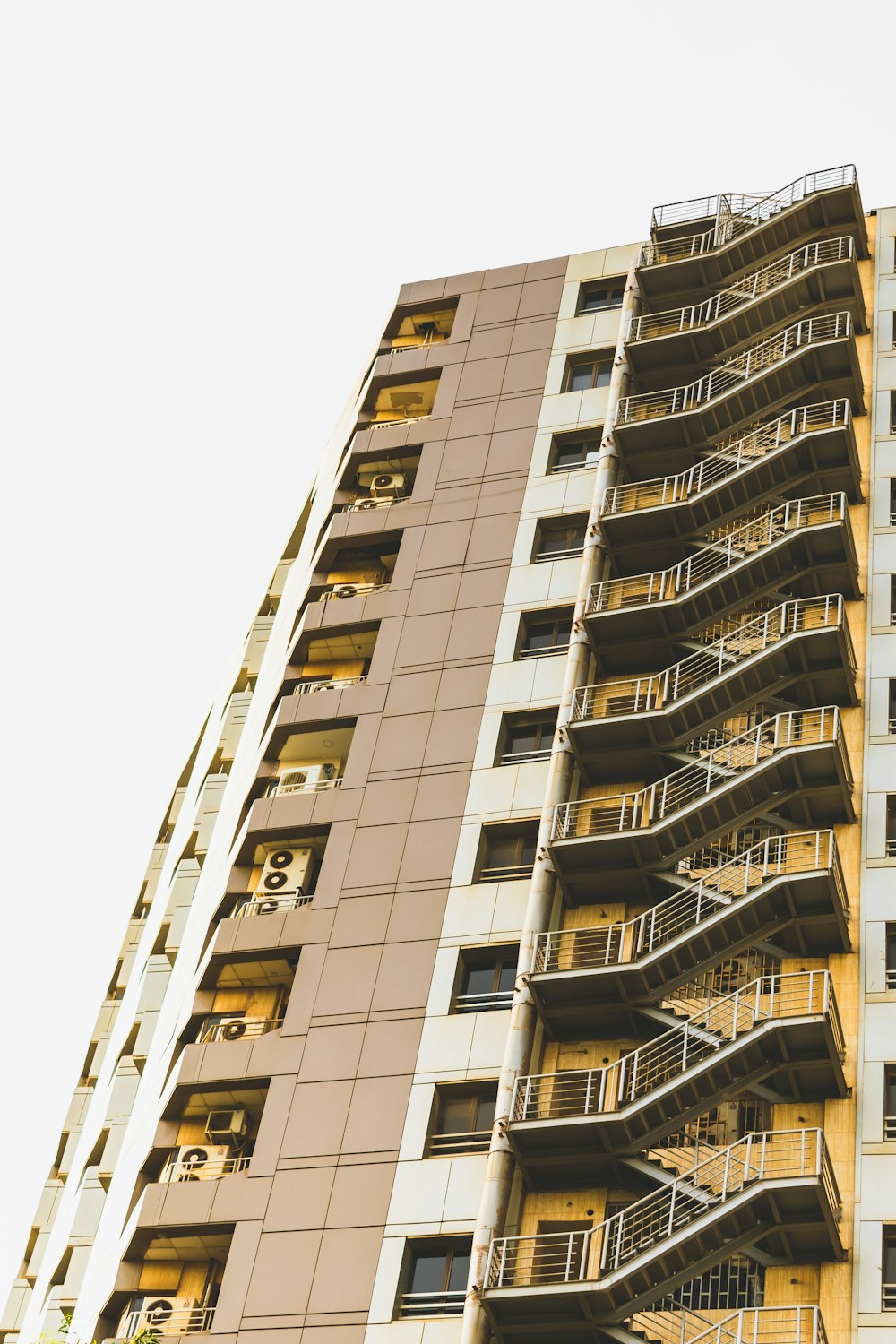 gray and brown concrete building