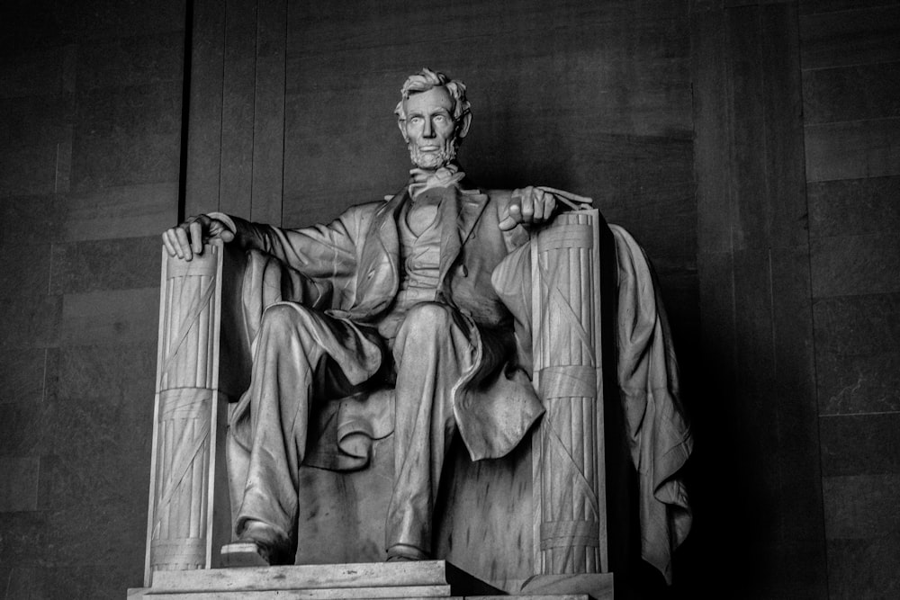 Abraham Lincoln statue