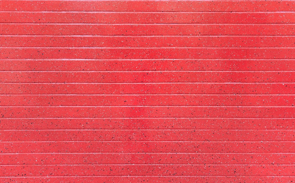 pittura murale rossa