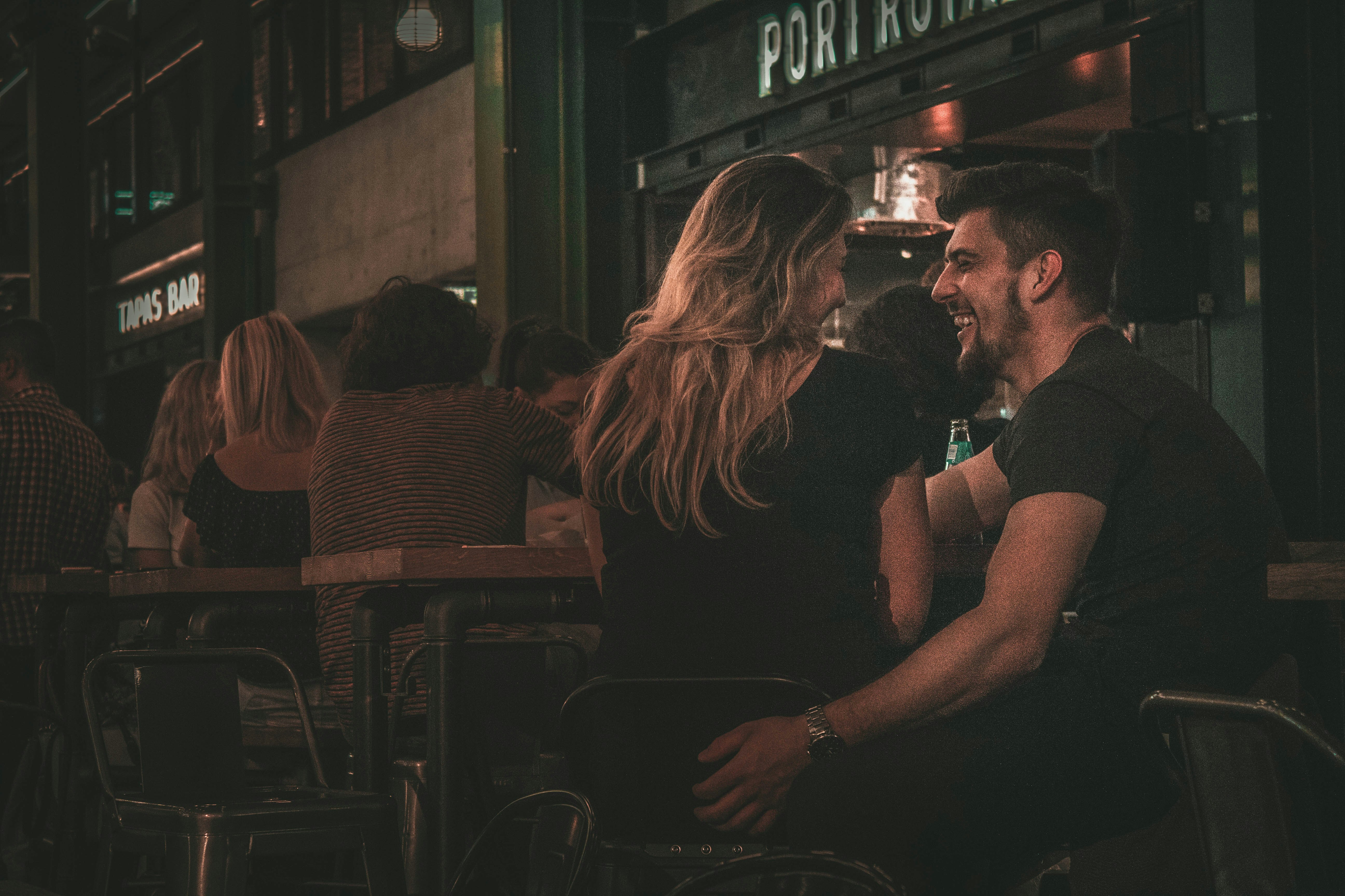 Beyond Pickup Lines: Authentic Approaches to Winning Her over