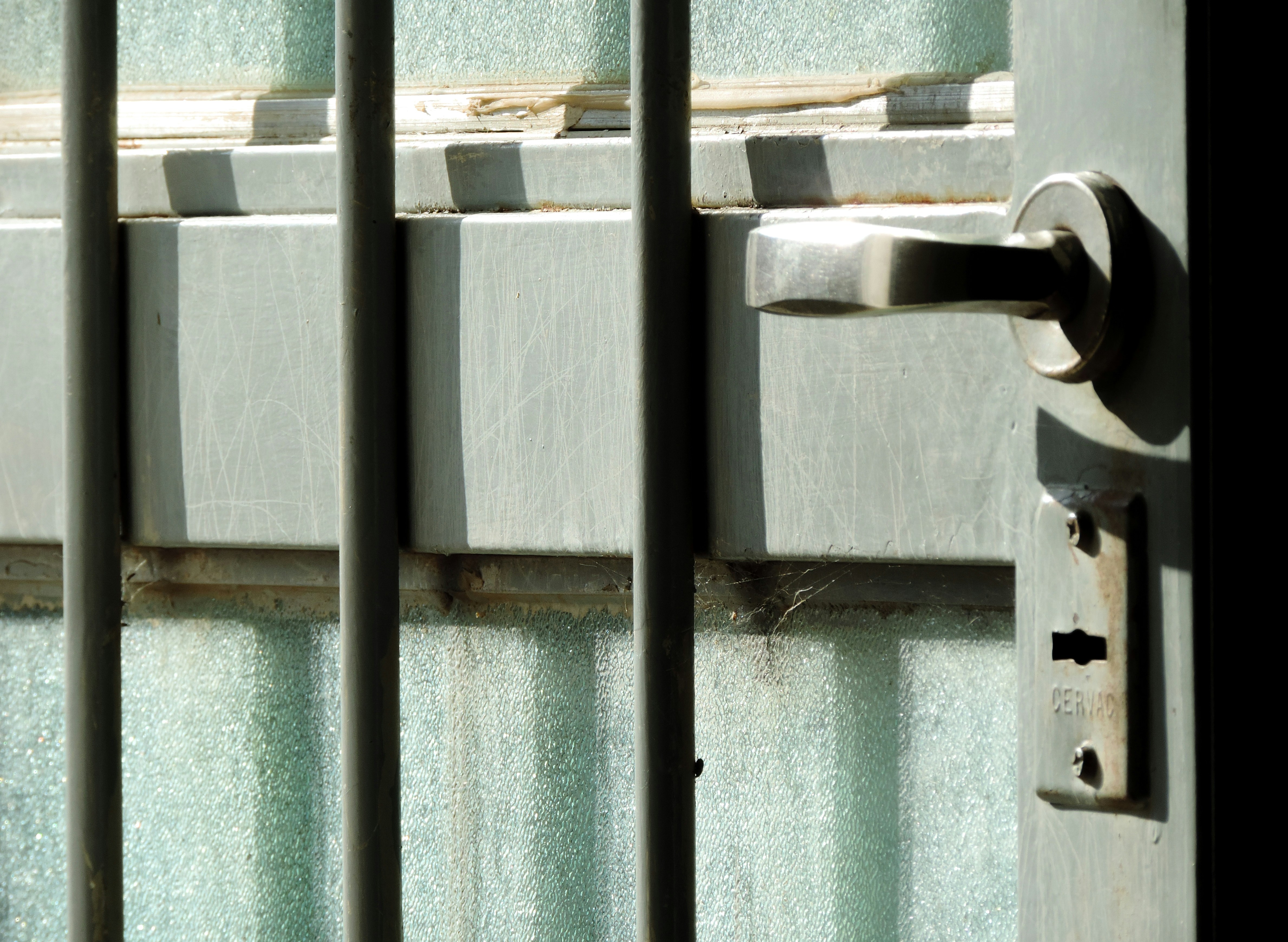 Desalojo expres de okupas, ¿Qué es y qué ventajas tiene?