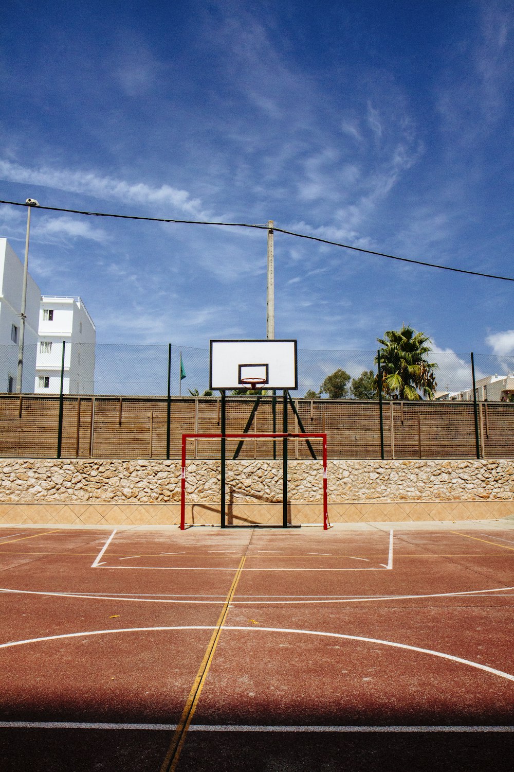 white and black basketball hoop