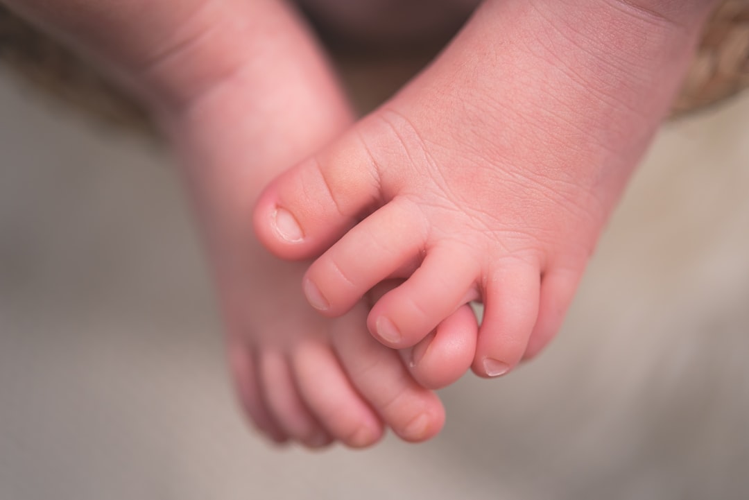 focus photography of human feet