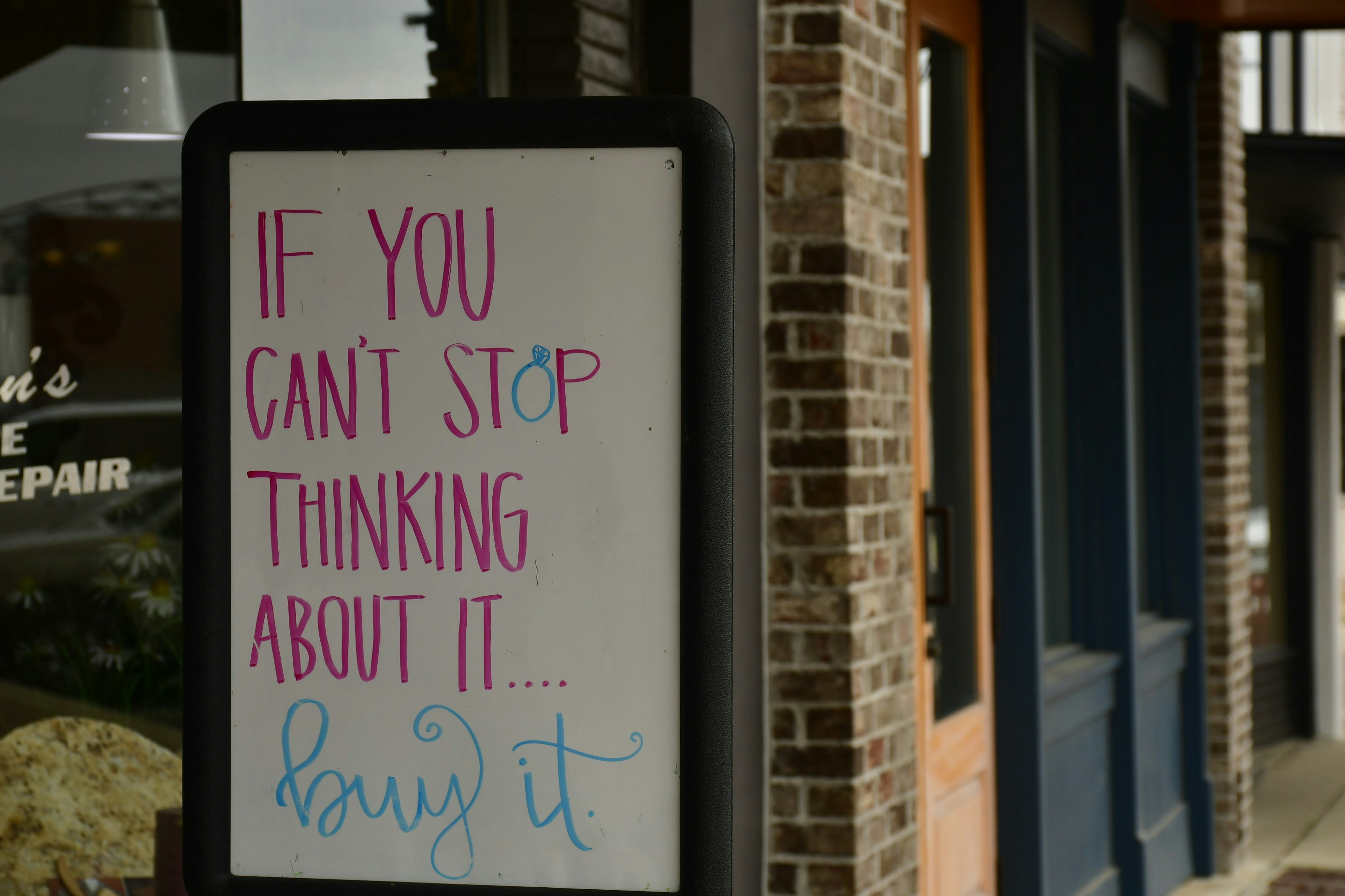 白と黒の引用プリントボード