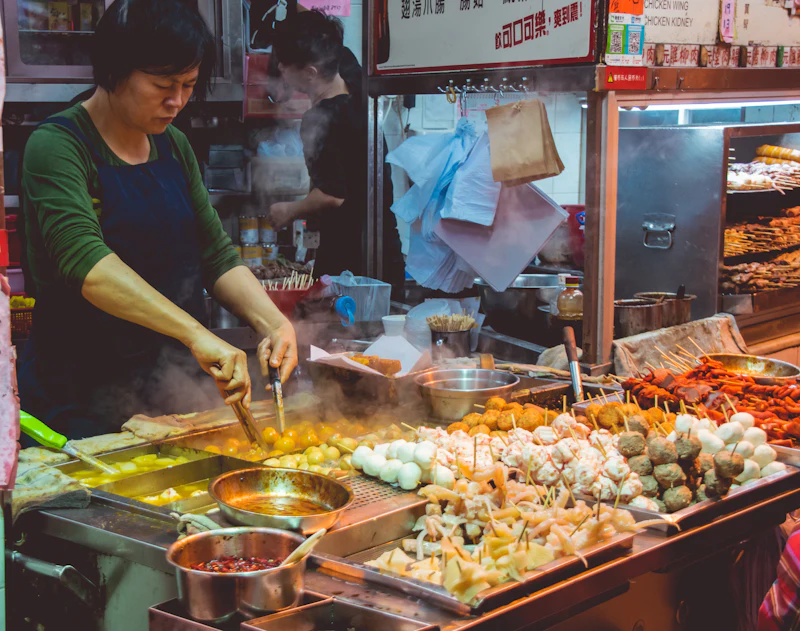 Hakka noodles in a bowl