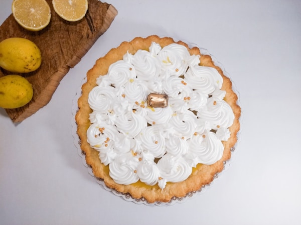 White-icing cake