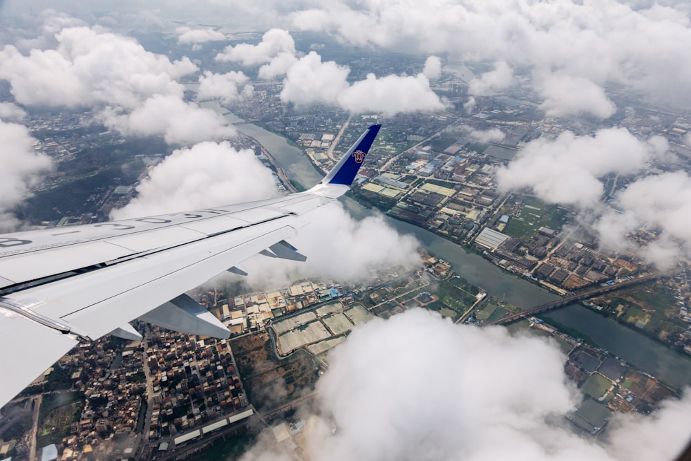 plane on mid air