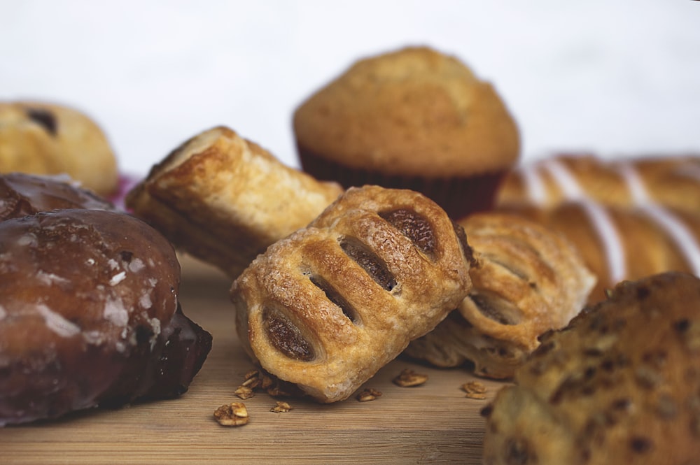 close-up photography of baked bread